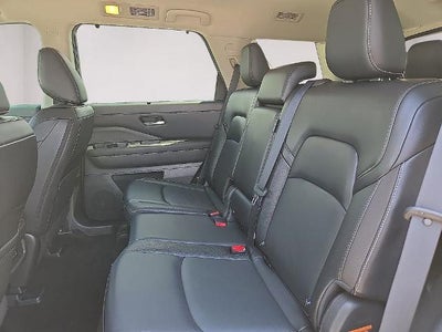 2023 Nissan Pathfinder SL 4WD