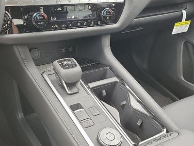 2026 Nissan Pathfinder SL 4WD