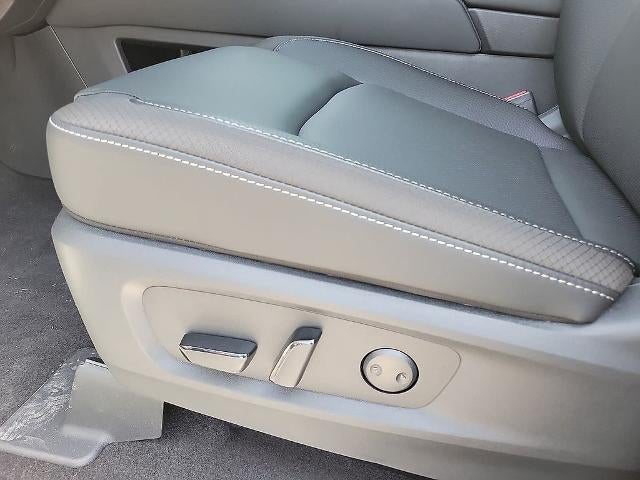 2026 Nissan Pathfinder SL 4WD