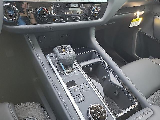 2026 Nissan Pathfinder SL 4WD