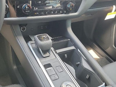 2026 Nissan Pathfinder SL 4WD