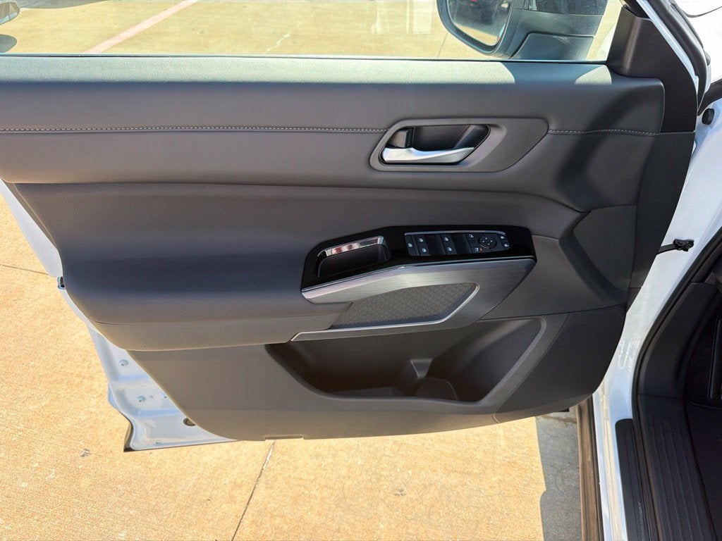 2026 Nissan Pathfinder SL 2WD