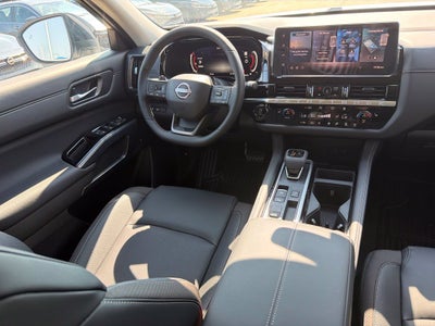 2026 Nissan Pathfinder SL 2WD