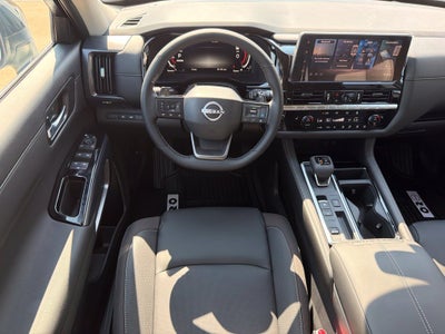 2026 Nissan Pathfinder SL 2WD