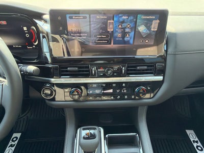 2026 Nissan Pathfinder SL 2WD