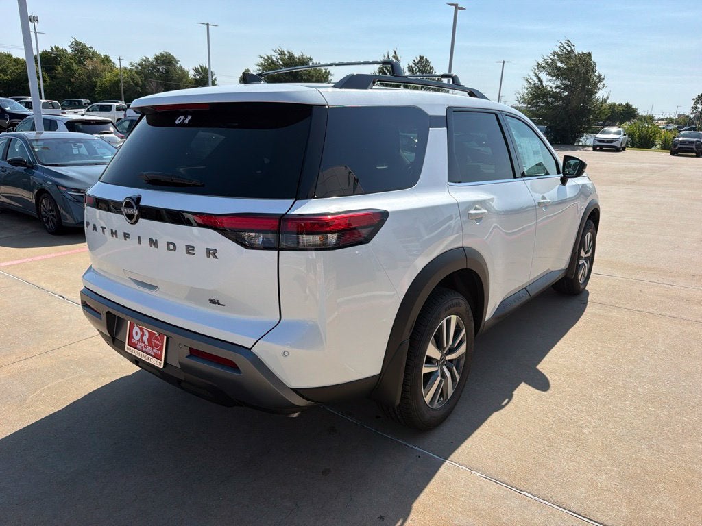 2026 Nissan Pathfinder SL 2WD