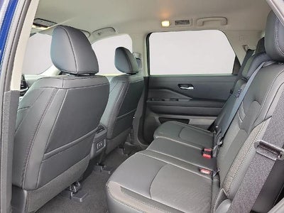 2026 Nissan Pathfinder SL 2WD