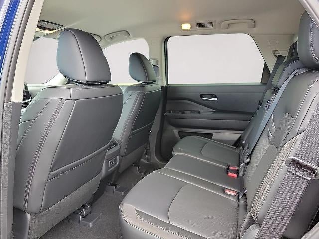 2026 Nissan Pathfinder SL 2WD