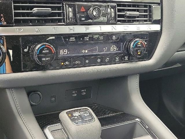 2026 Nissan Pathfinder SL 2WD