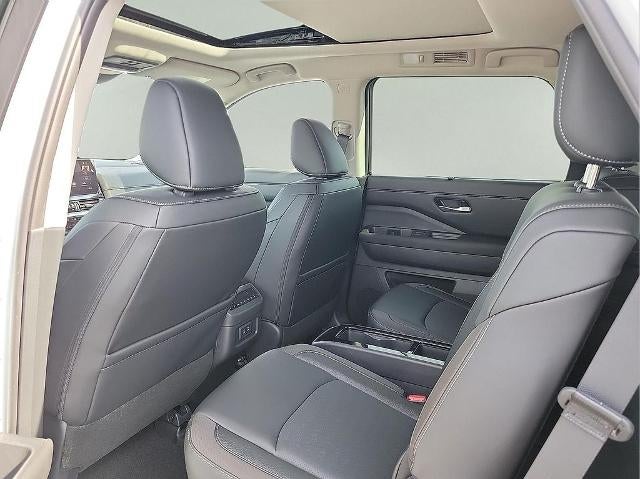 2026 Nissan Pathfinder SL 4WD