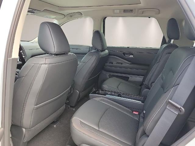 2026 Nissan Pathfinder SL 4WD