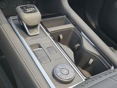 2026 Nissan Pathfinder SL 4WD