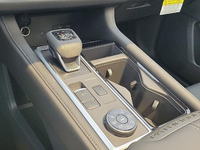 2026 Nissan Pathfinder SL 4WD
