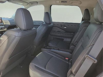 2026 Nissan Pathfinder SL 4WD