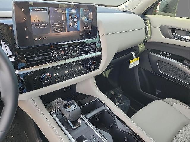 2026 Nissan Pathfinder SL 4WD