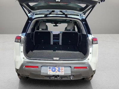 2026 Nissan Pathfinder SL 4WD