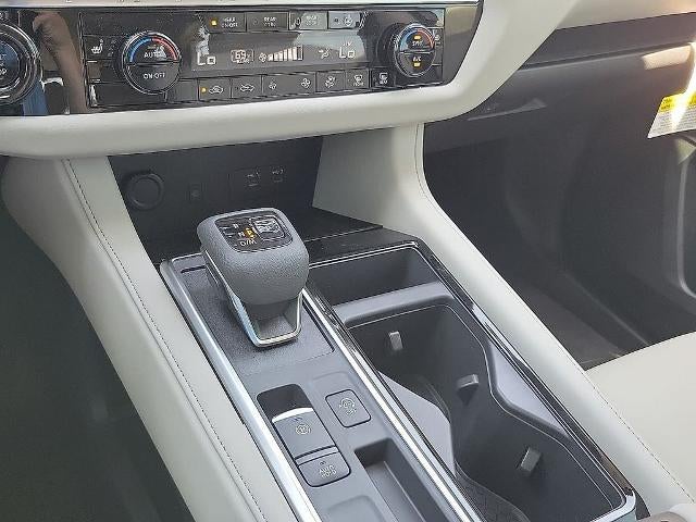 2026 Nissan Pathfinder SL 2WD