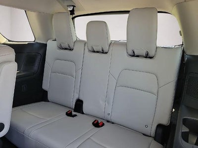 2026 Nissan Pathfinder SL 2WD