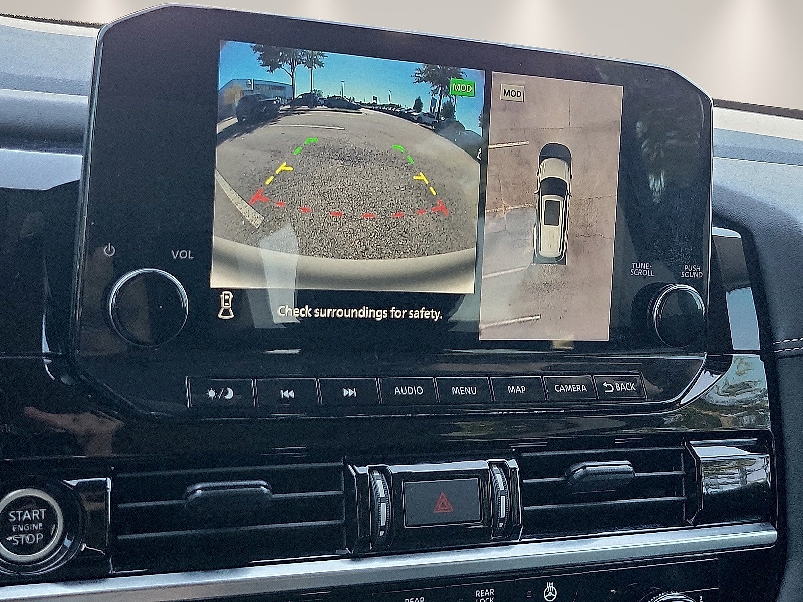 2024 Nissan Pathfinder Platinum 2WD