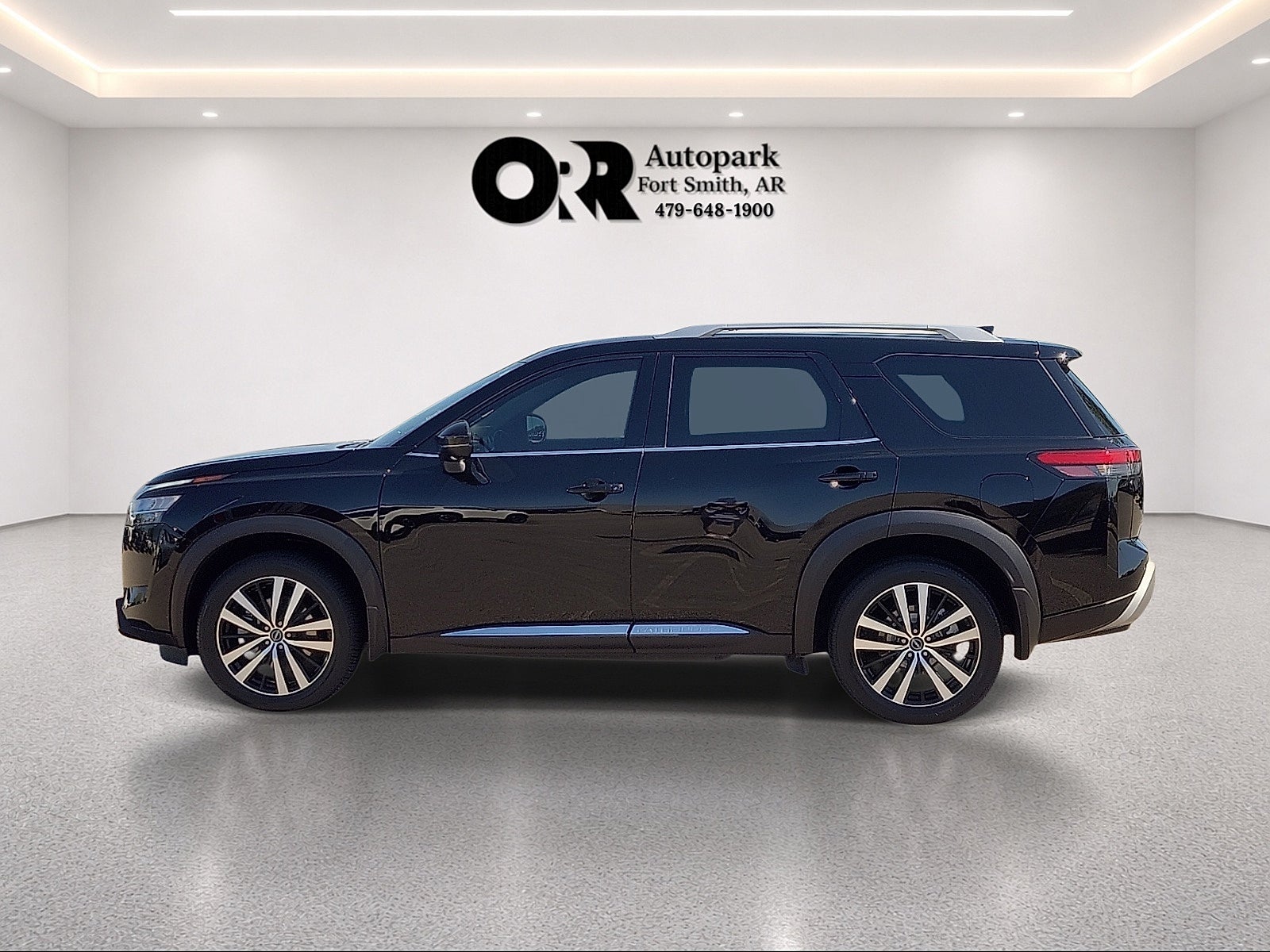 2024 Nissan Pathfinder Platinum 2WD