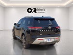 2024 Nissan Pathfinder Platinum 2WD