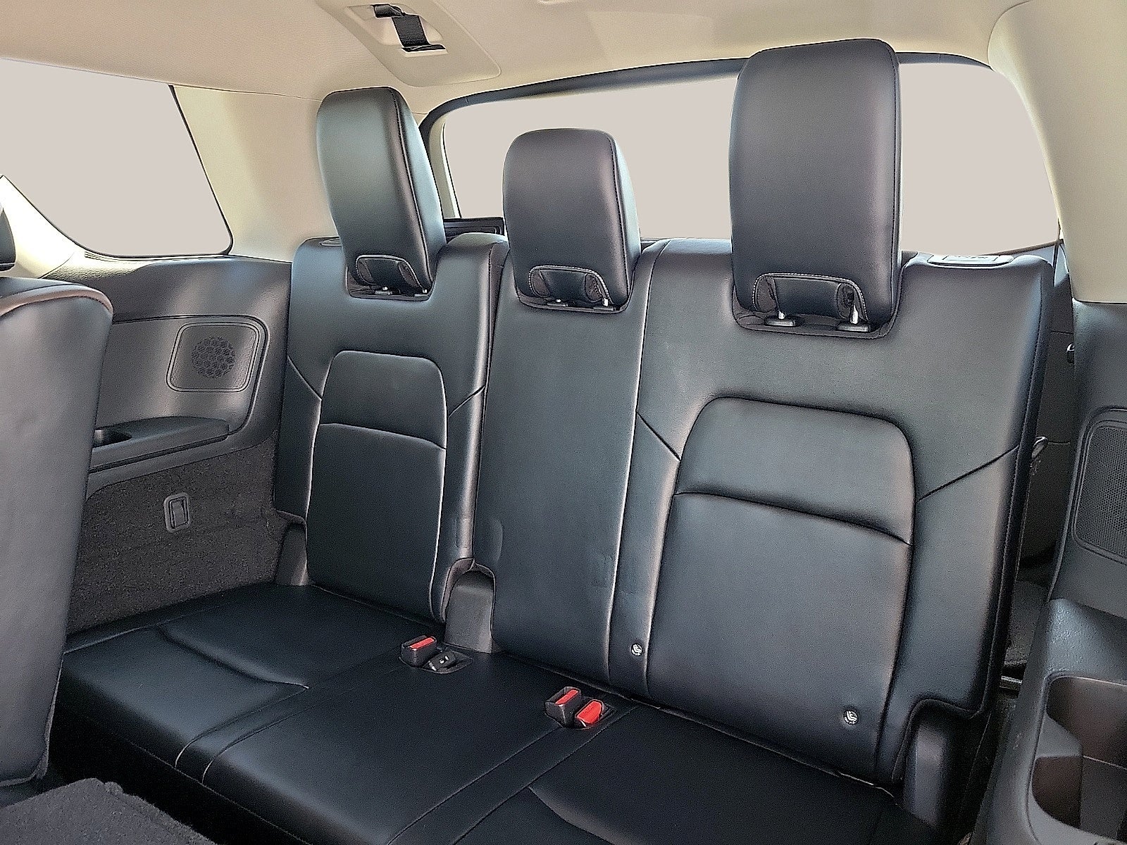 2024 Nissan Pathfinder Platinum 2WD