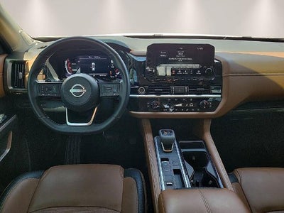 2024 Nissan Pathfinder Platinum 2WD