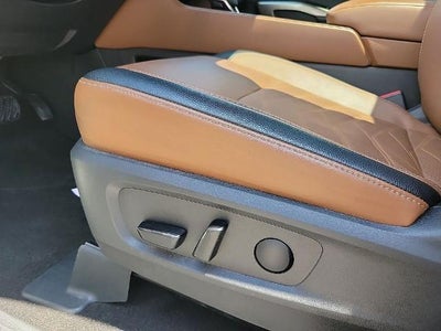 2024 Nissan Pathfinder Platinum 2WD
