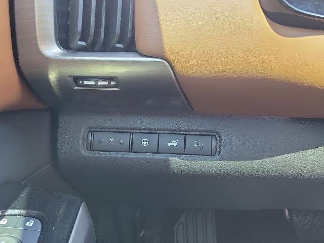 2024 Nissan Pathfinder Platinum 2WD