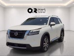 2024 Nissan Pathfinder Platinum 2WD