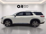 2024 Nissan Pathfinder Platinum 2WD