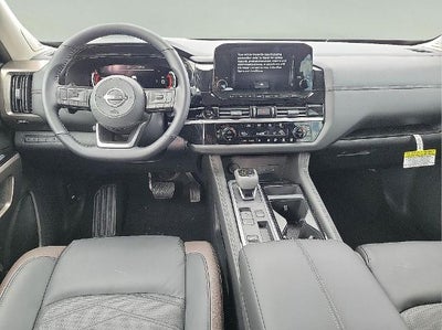 2025 Nissan Pathfinder Platinum 2WD