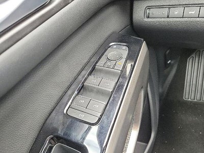 2025 Nissan Pathfinder Platinum 2WD