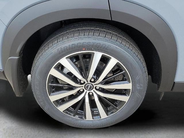 2025 Nissan Pathfinder Platinum 2WD