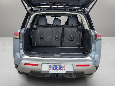 2025 Nissan Pathfinder Platinum 2WD