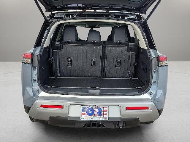 2025 Nissan Pathfinder Platinum 2WD