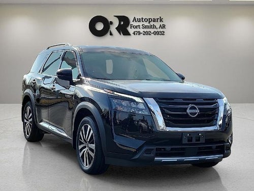 2025 Nissan Pathfinder Platinum 2WD