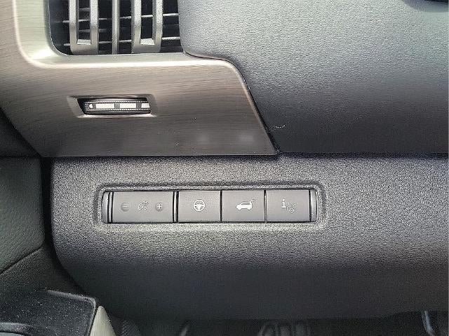 2025 Nissan Pathfinder Platinum 2WD