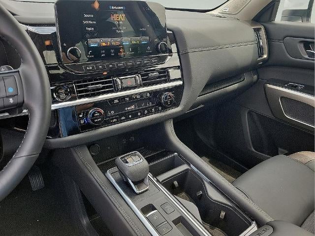 2025 Nissan Pathfinder Platinum 2WD