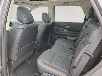 2026 Nissan Pathfinder Platinum 4WD