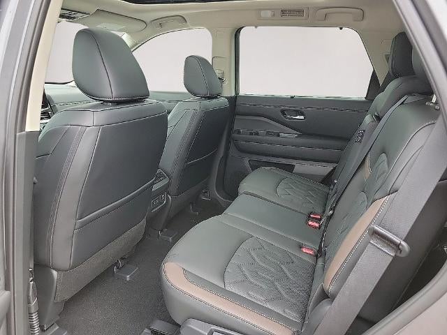 2026 Nissan Pathfinder Platinum 4WD