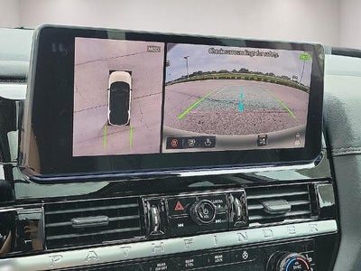 2026 Nissan Pathfinder Platinum 4WD