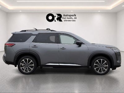 2026 Nissan Pathfinder Platinum 4WD