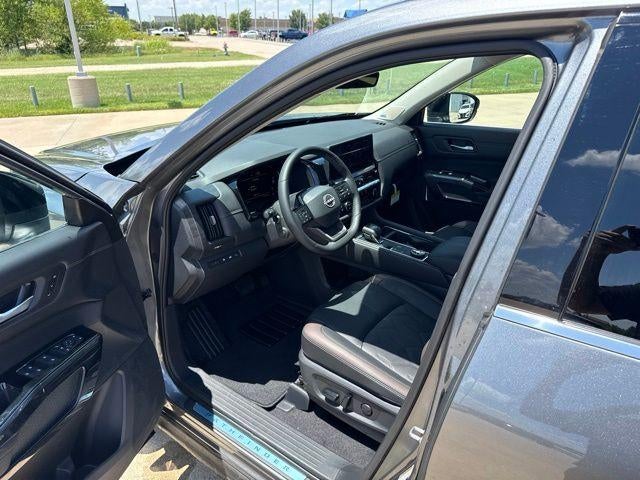 2026 Nissan Pathfinder Platinum 4WD