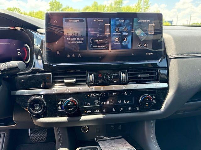2026 Nissan Pathfinder Platinum 4WD