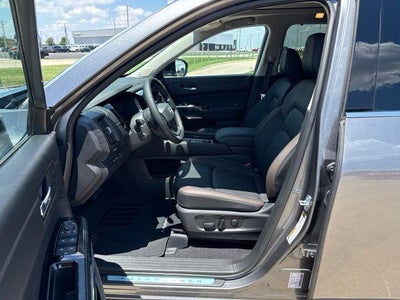 2026 Nissan Pathfinder Platinum 4WD