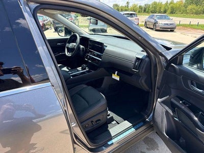 2026 Nissan Pathfinder Platinum 4WD