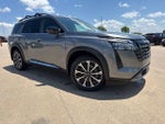2026 Nissan Pathfinder Platinum 4WD