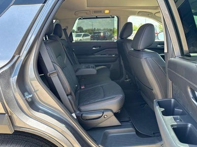 2026 Nissan Pathfinder Platinum 4WD