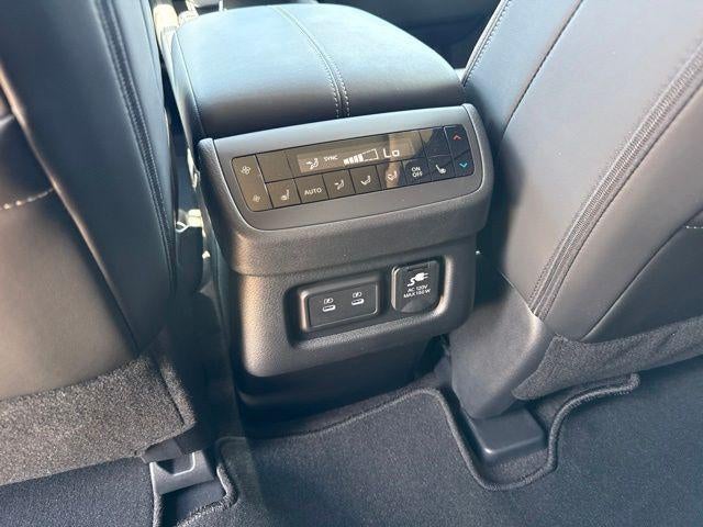 2026 Nissan Pathfinder Platinum 4WD